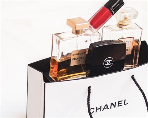 why is chanel chance so expensive|why is Chanel so popular.